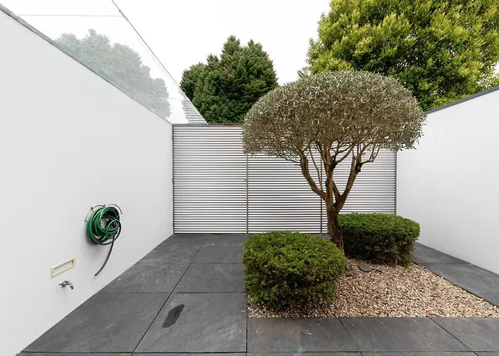 125 House - Swimming Pool, Tennis, Golf & Nature