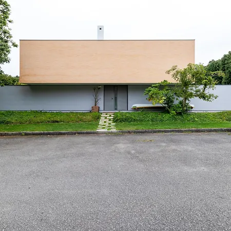 125 House - Swimming Pool, Tennis, Golf & Nature * Esposende