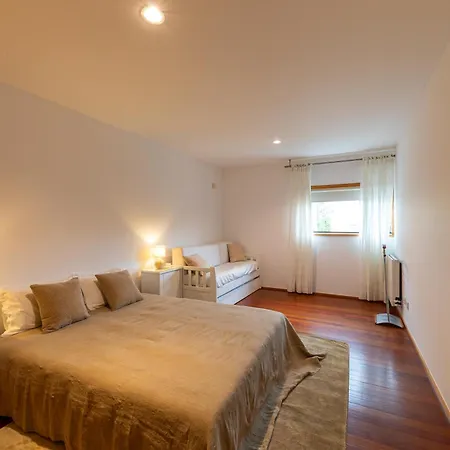 125 House - Swimming Pool, Tennis, Golf & Nature